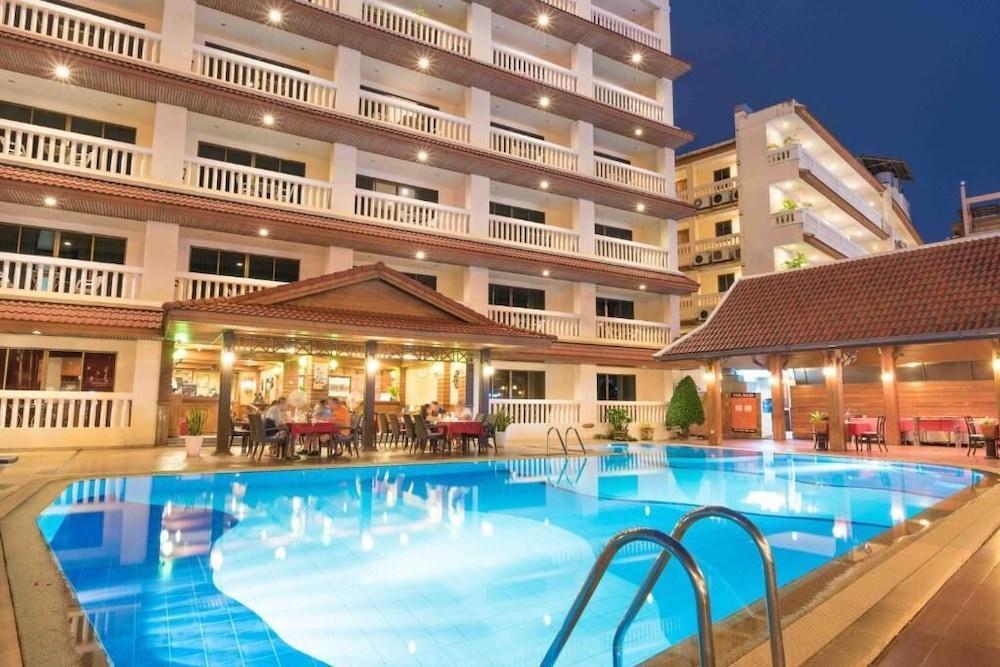 The Residence Garden Pattaya Exterior photo