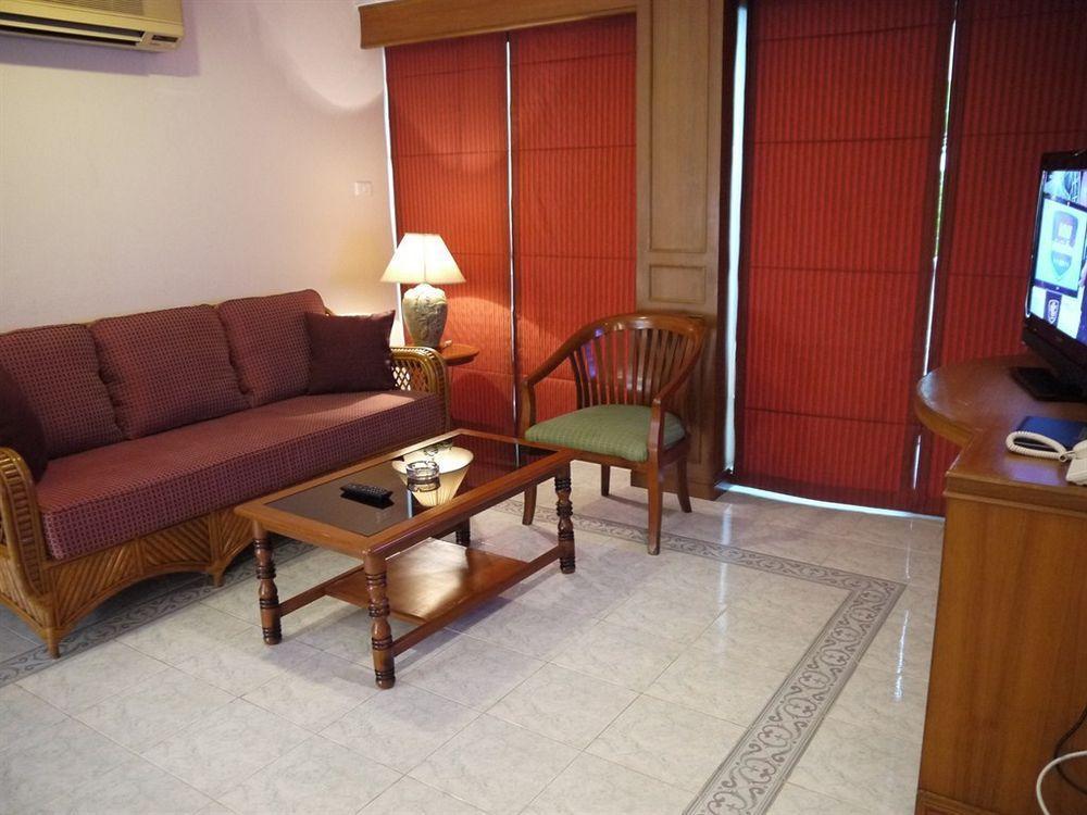 The Residence Garden Pattaya Exterior photo