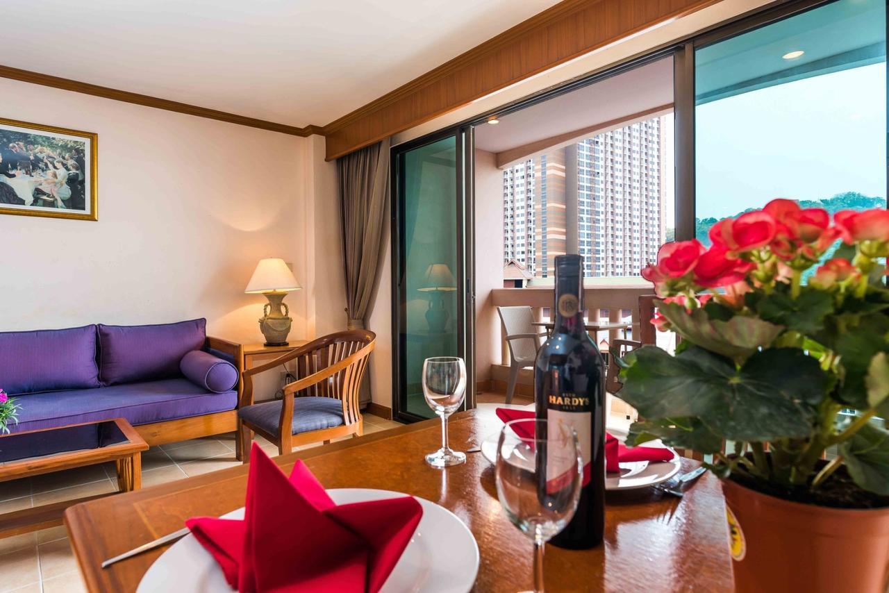 The Residence Garden Pattaya Exterior photo